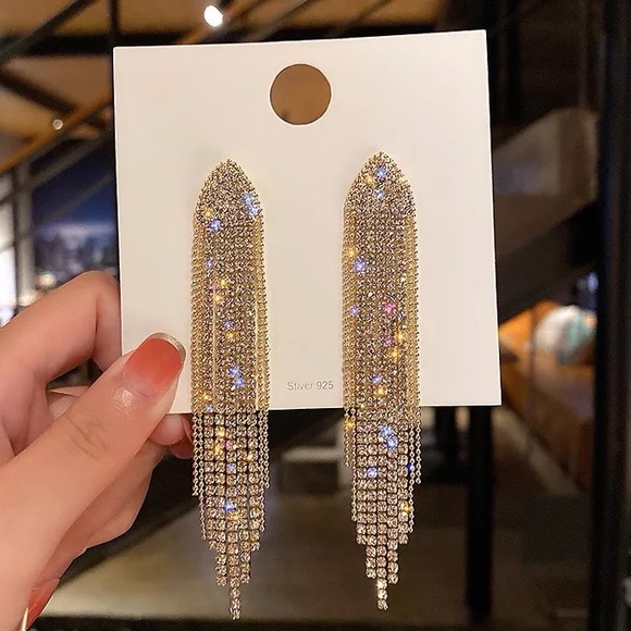 18K gold plated shiny statement earrings - Picture 2 of 3